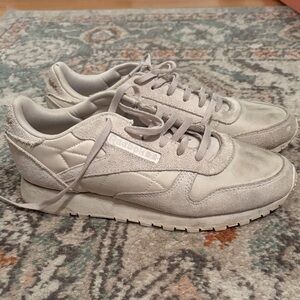 Reebok Off-White Casual Sneakers